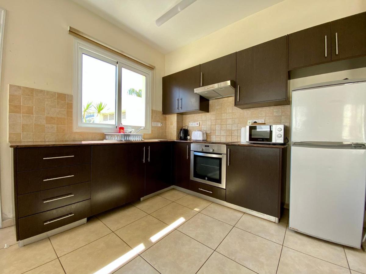 Sunny Cyprus Vila Paralimni Exterior foto